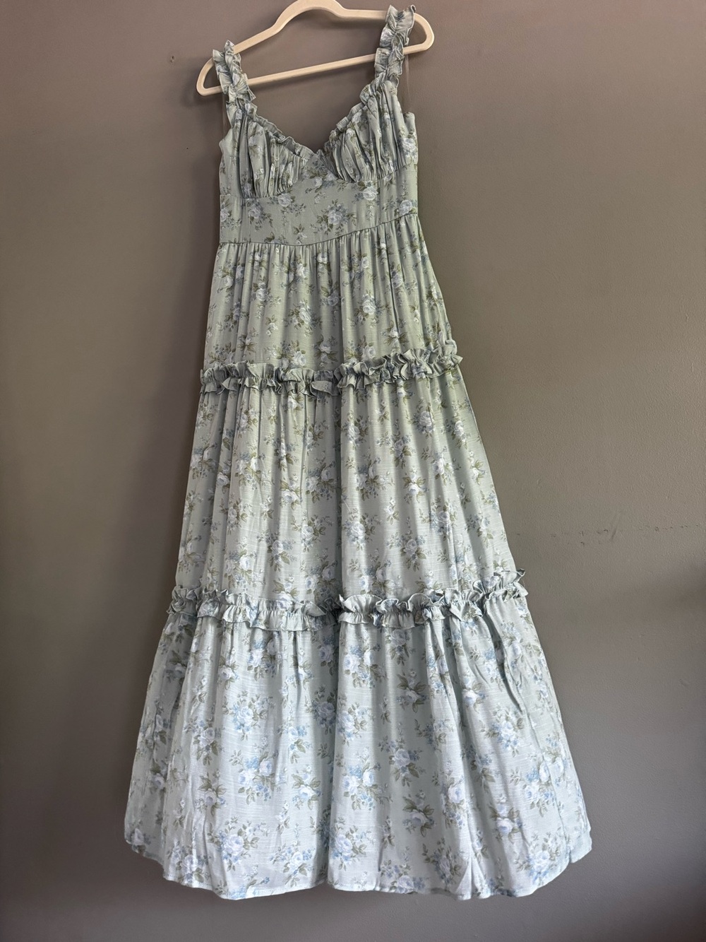 NWT Altar’d State Angelle textured Floral Tiered Maxi Dress - Picture 11 of 11